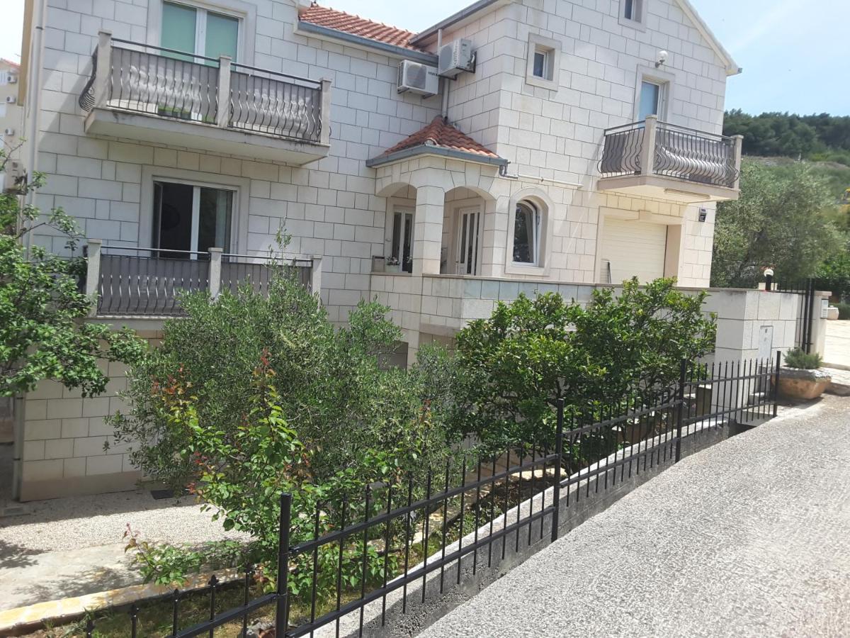 Apartments Nives Супетар Экстерьер фото